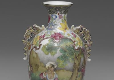 图片[3]-Vase with dragon-shaped handles with western figure on a polychrome ground in falangcai painted enamels, Qianlong reign (1736-1795), Qing dyansty-China Archive